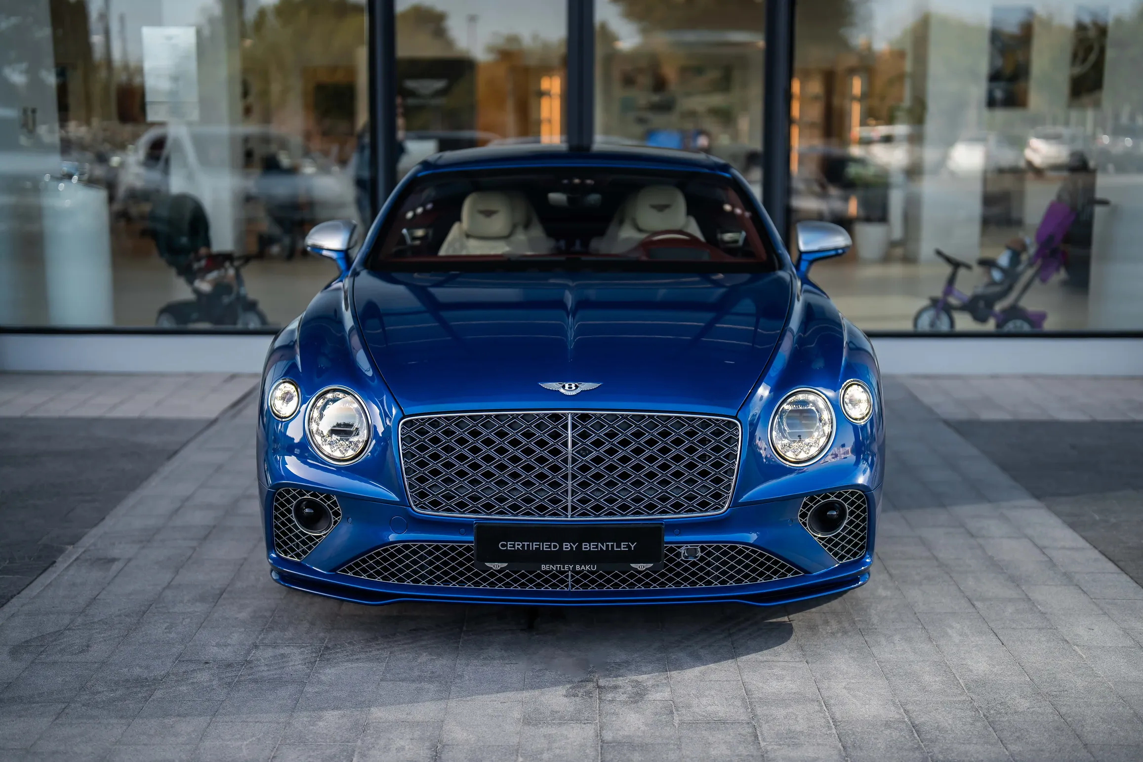 Bentley Continental, 4.0 L, 2023 год, 3 850 km, Баку - Цена: 335 000 $ - Tunel.az