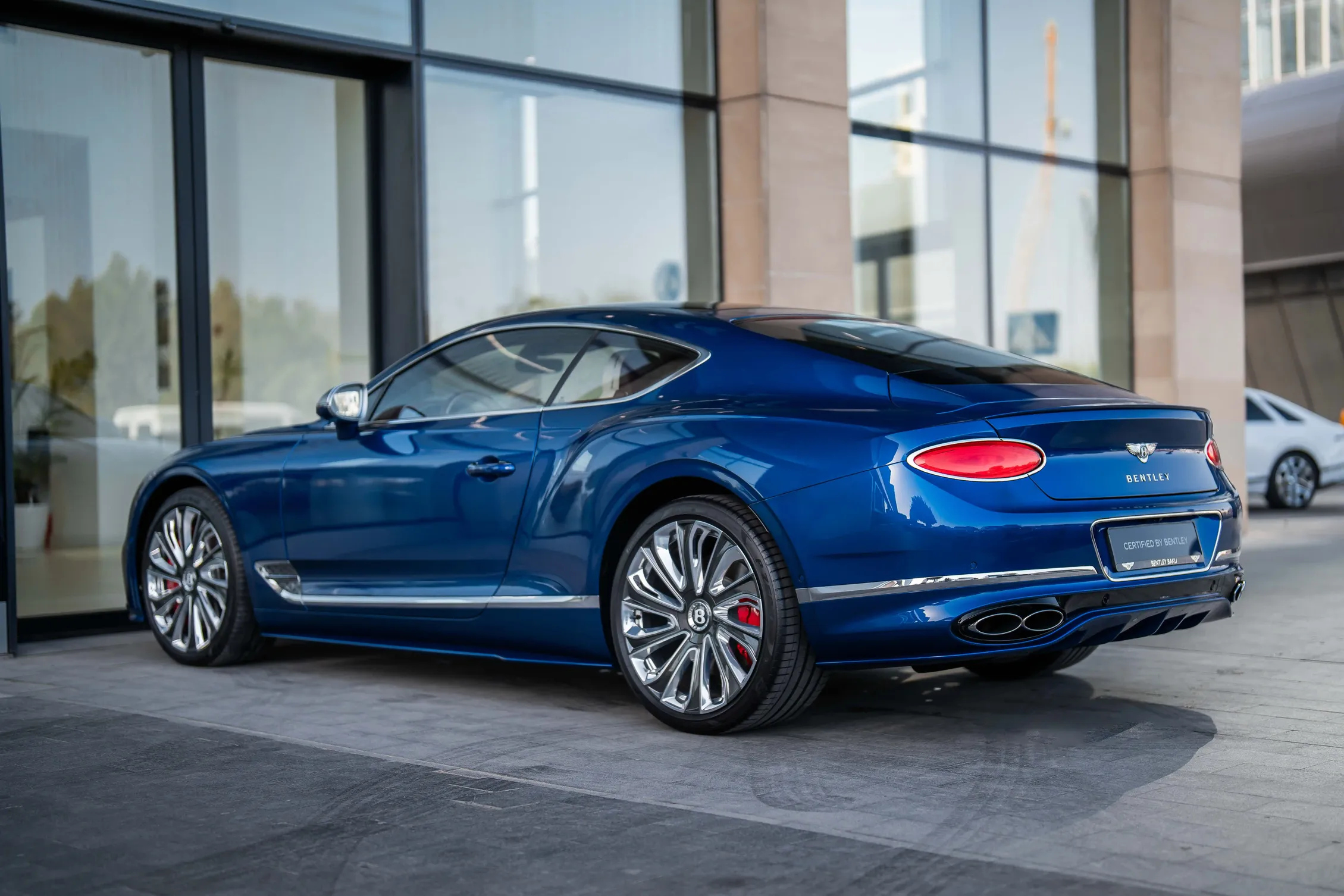 Bentley Continental, 4.0 L, 2023 год, 3 850 km, Баку - Цена: 335 000 $ - Tunel.az