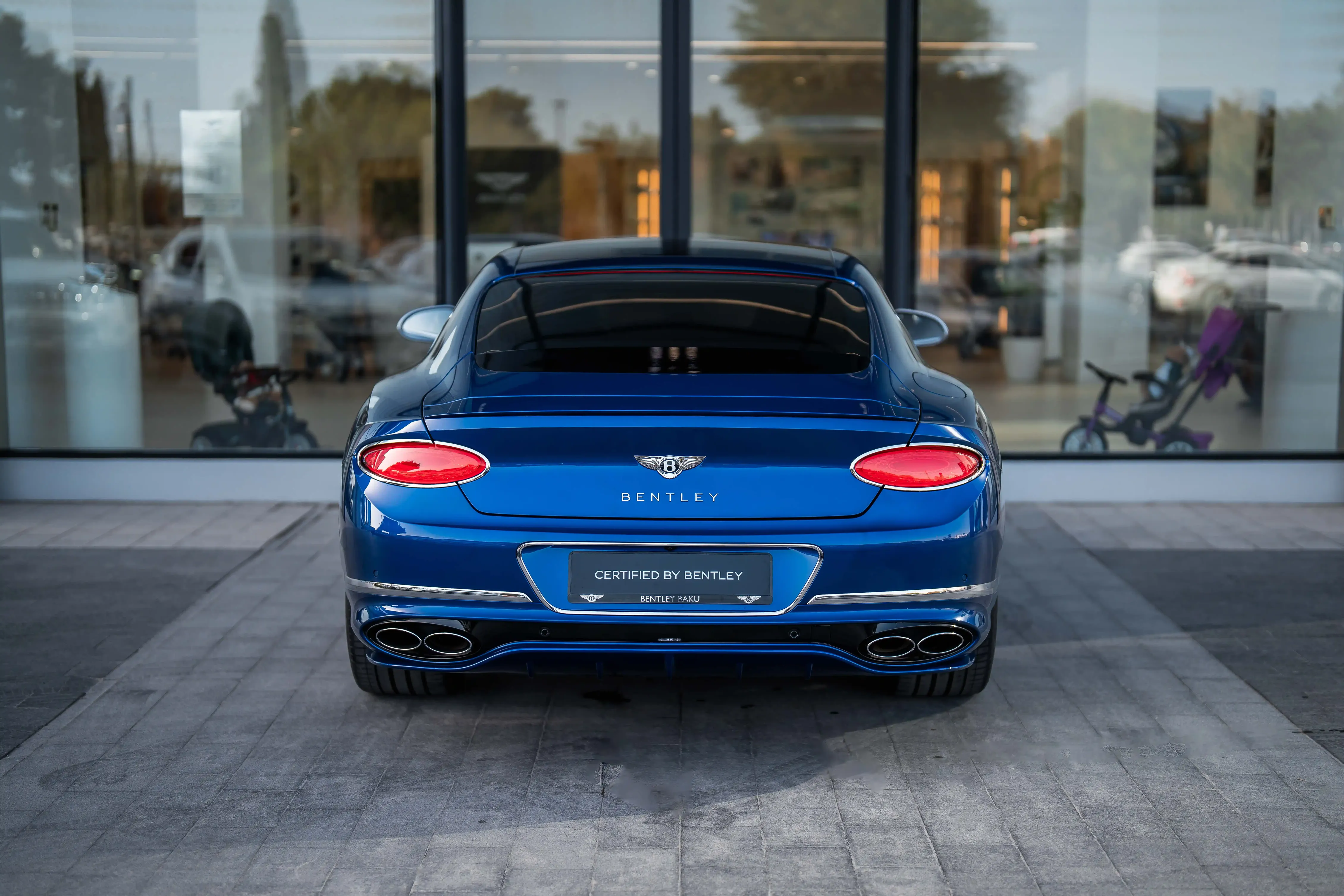 Bentley Continental, 4.0 L, 2023 год, 3 850 km, Баку - Цена: 335 000 $ - Tunel.az