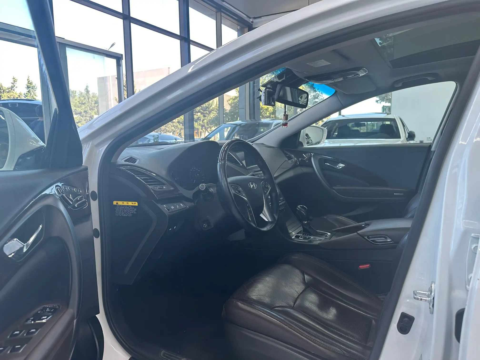 Hyundai Grandeur, 2.2 L, 2015 year, 159 000 km, Sumgayit - Price: 33 000 ₼ - Tunel.az