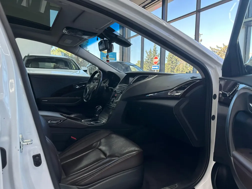 Hyundai Grandeur, 2.2 L, 2015 year, 159 000 km, Sumgayit - Price: 33 000 ₼ - Tunel.az