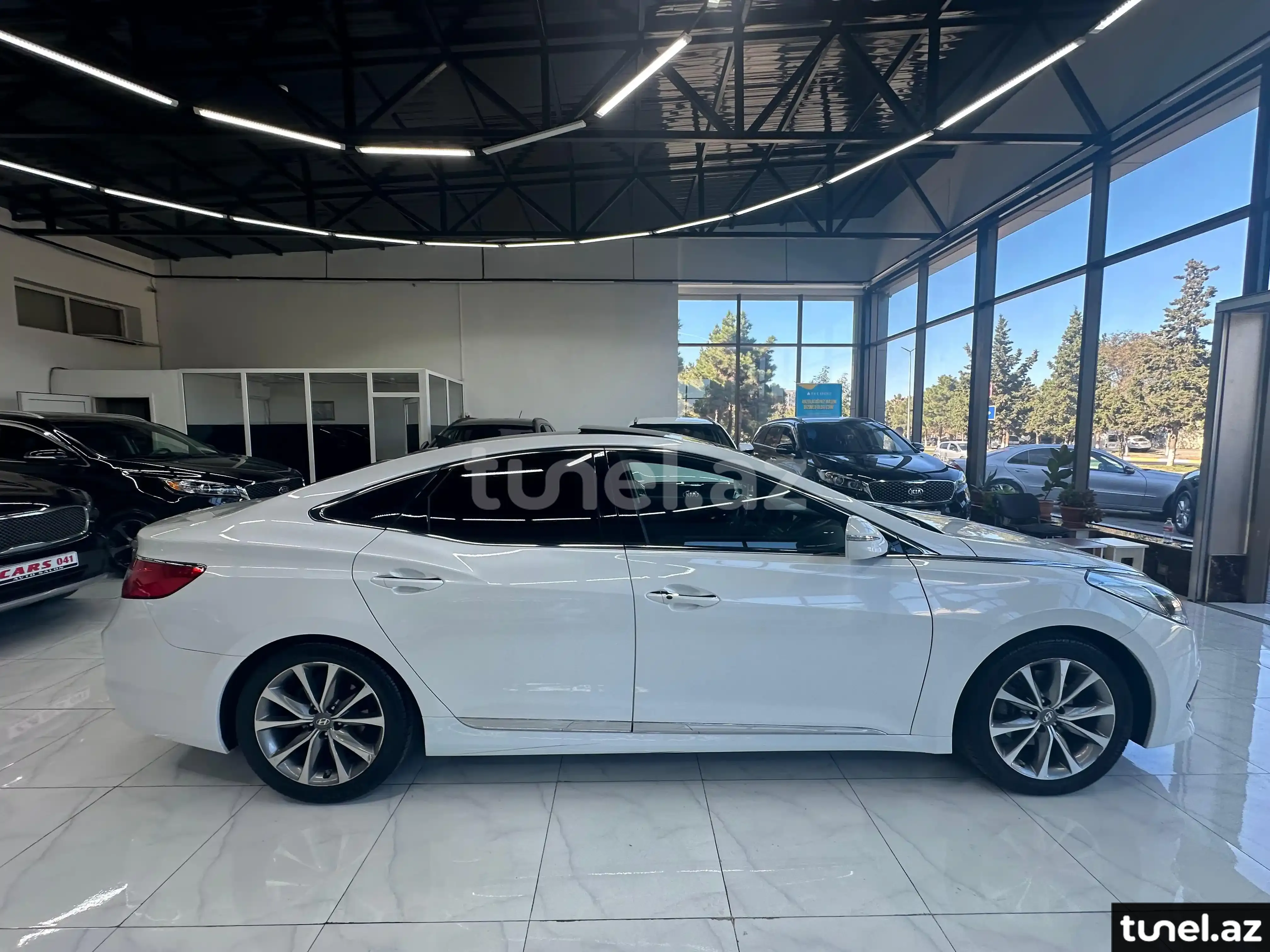 Hyundai Grandeur 2015