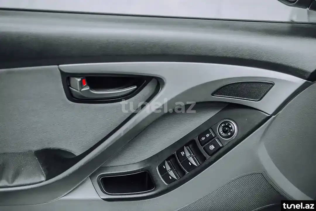 Hyundai Elantra 2015