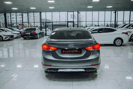 Hyundai Elantra, 1.8 L, 2015 год, 137 000 km, Сумгаит - Цена: 19 900 ₼ - Tunel.az