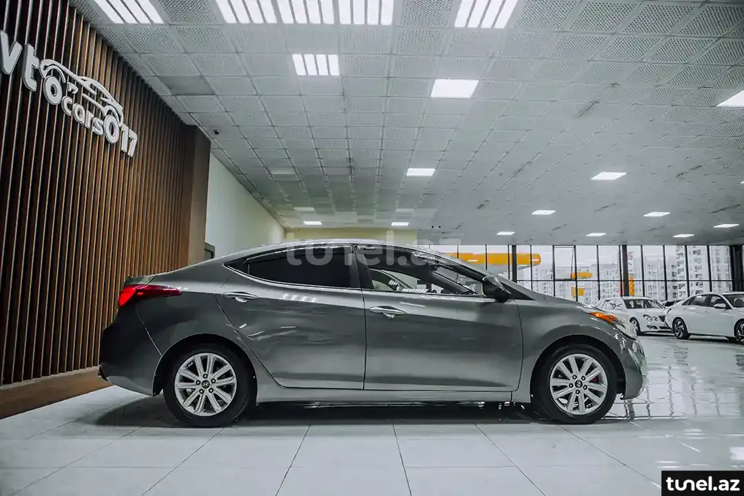 Hyundai Elantra 2015