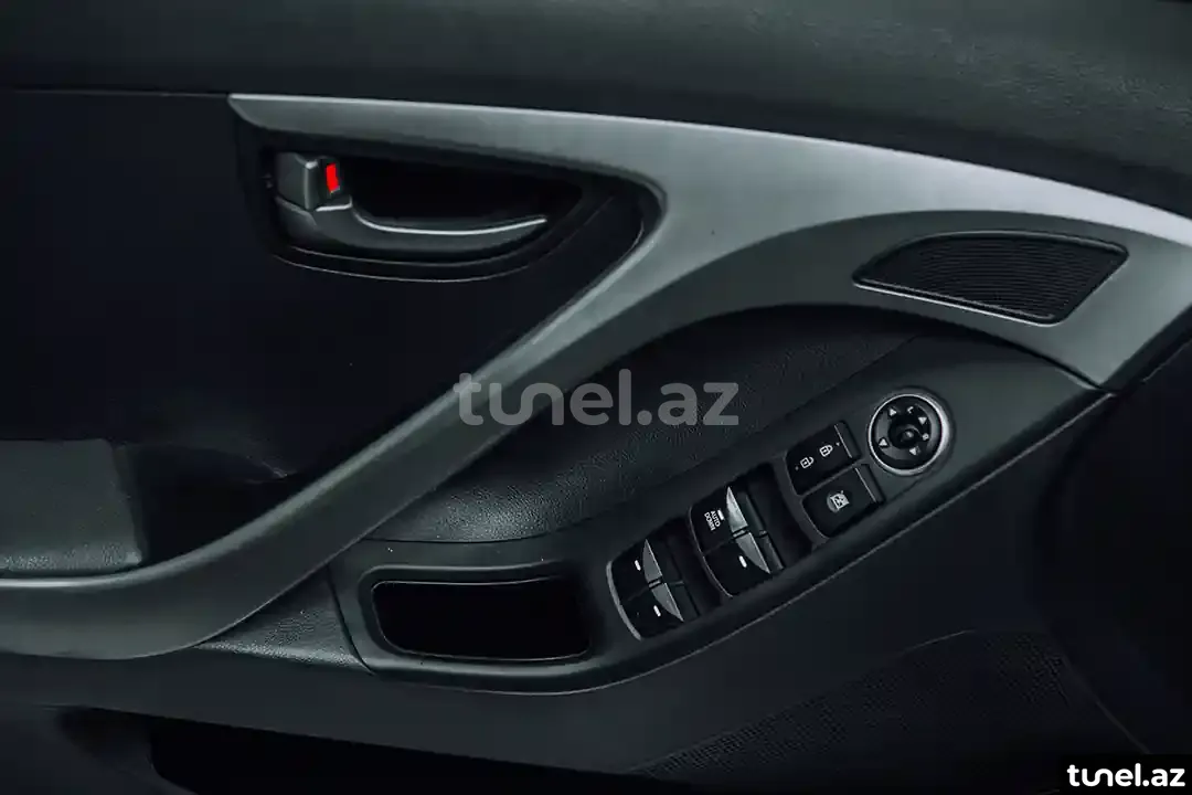 Hyundai Avante 2014