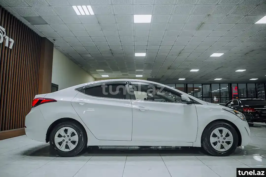 Hyundai Avante 2014
