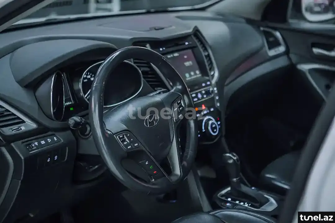 Hyundai Santa Fe 2015