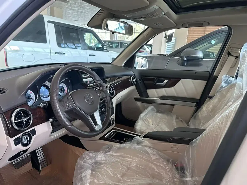 Mercedes GLK 350, 3.5 L, 2015 año, 0 km, Baku - Precio: 57 500 $ - Tunel.az