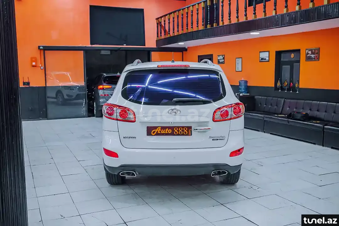 Hyundai Santa Fe 2011