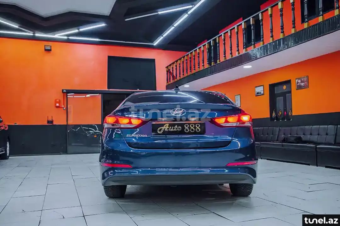 Hyundai Elantra 2017