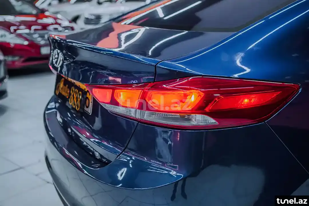 Hyundai Elantra 2017