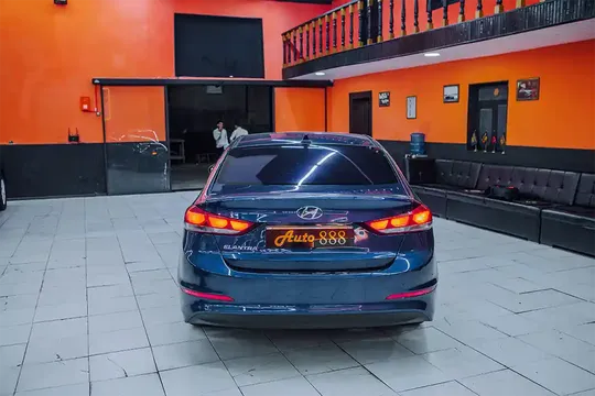 Hyundai Elantra, 2.0 L, 2017 год, 83 000 km, Сумгаит - Цена: 24 800 ₼ - Tunel.az