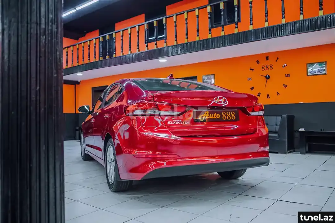 Hyundai Elantra 2018