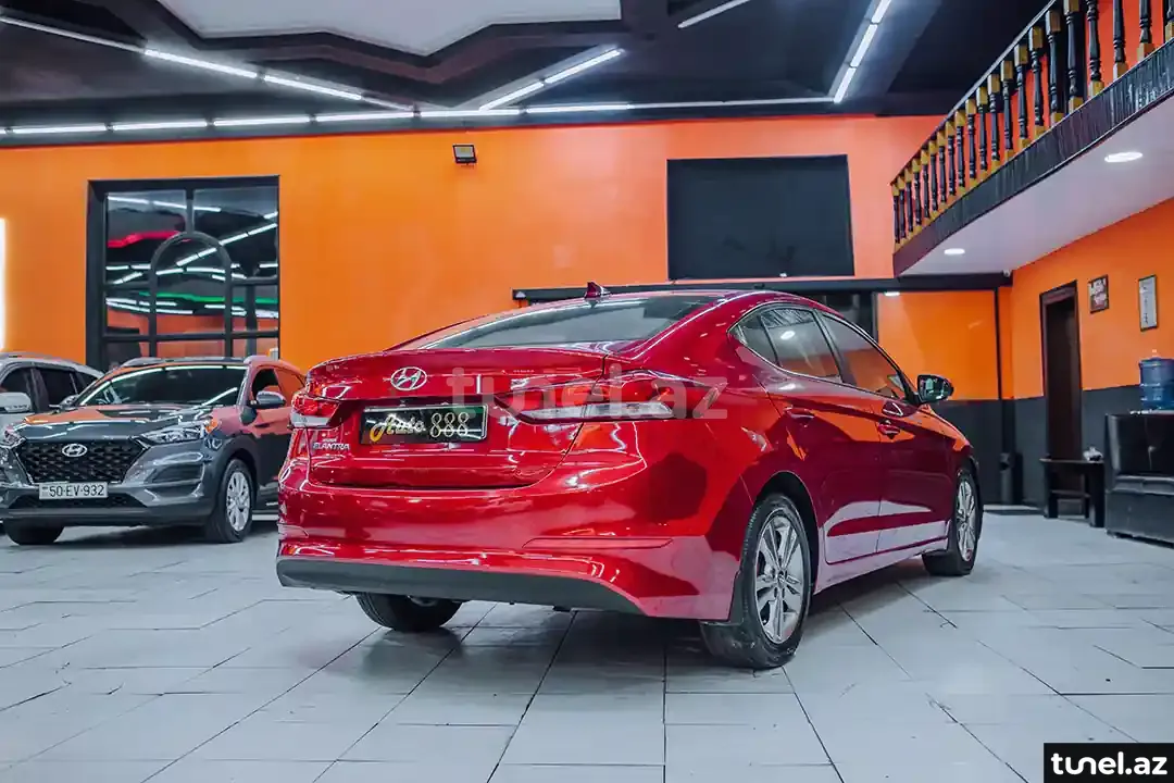 Hyundai Elantra 2018