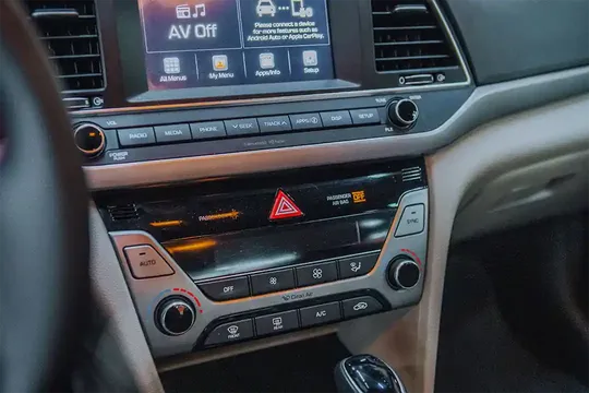Hyundai Elantra, 2.0 L, 2018 i̇l, 98 000 km, Sumqayıt - Qiymət: 25 000 ₼ - Tunel.az