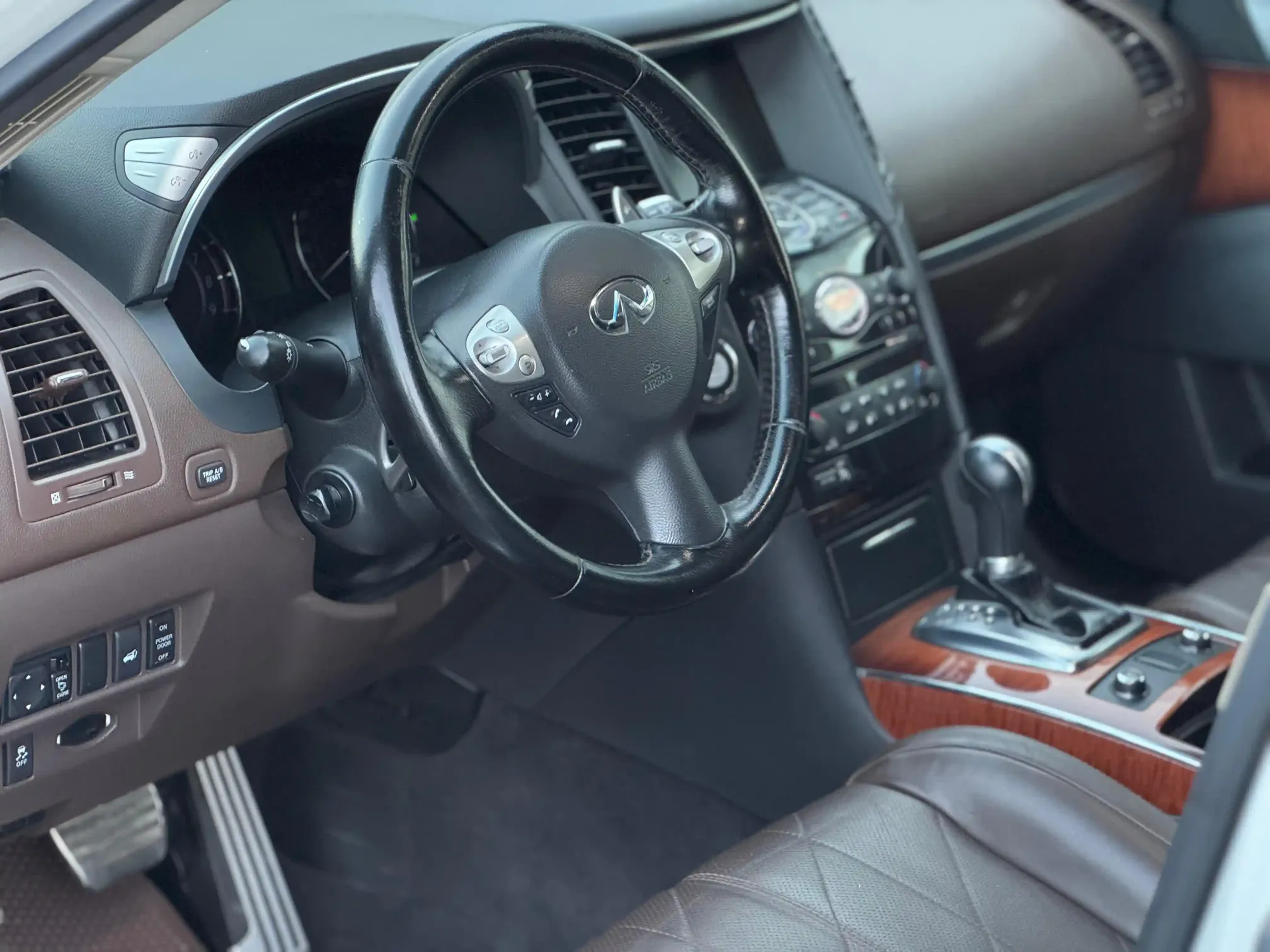 Infiniti QX70, 3.7 L, 2013 year, 90 000 km, Baku - Price: 25 800 $ - Tunel.az