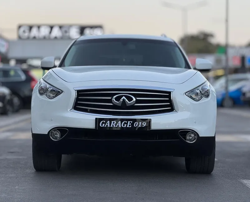 Infiniti QX70, 3.7 L, 2013 year, 90 000 km, Baku - Price: 25 800 $ - Tunel.az