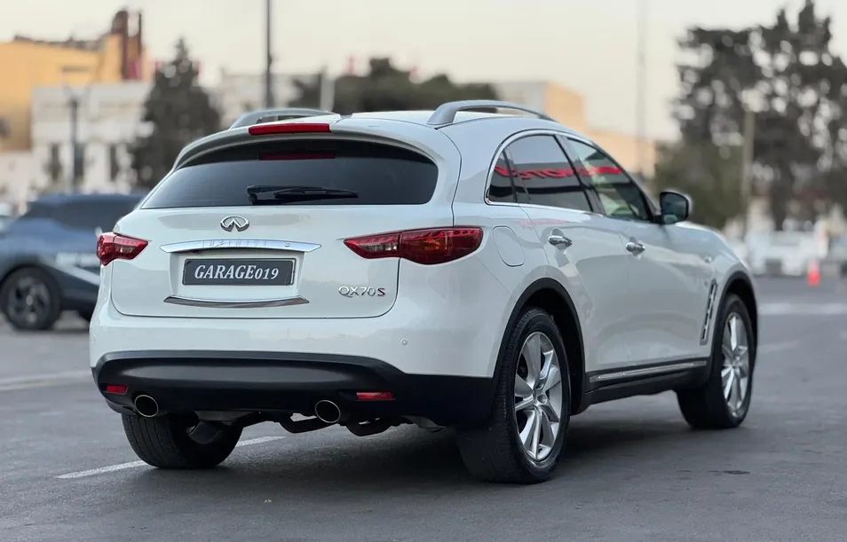 Infiniti QX70, 3.7 L, 2013 year, 90 000 km, Baku - Price: 25 800 $ - Tunel.az