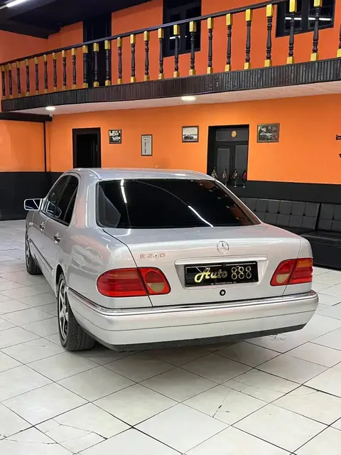 Mercedes E 240, 2.4 L, 1999 год, 396 000 km, Сумгаит - Цена: 12 500 ₼ - Tunel.az