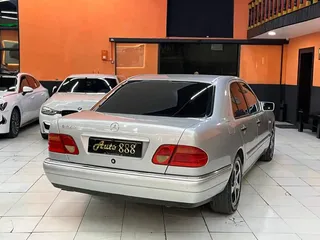 Mercedes E 240, 2.4 L, 1999 год, 396 000 km, Сумгаит - Цена: 12 500 ₼ - Tunel.az