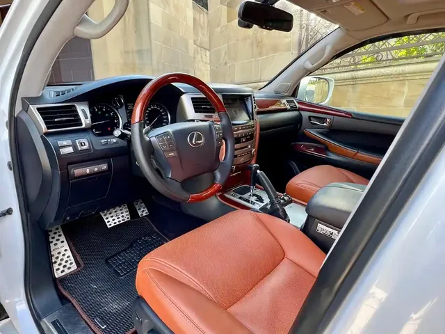 Lexus LX 570, 5.7 L, 2012 жыл, 187 000 km, Baku - Баасы: 39 900 $ - Tunel.az