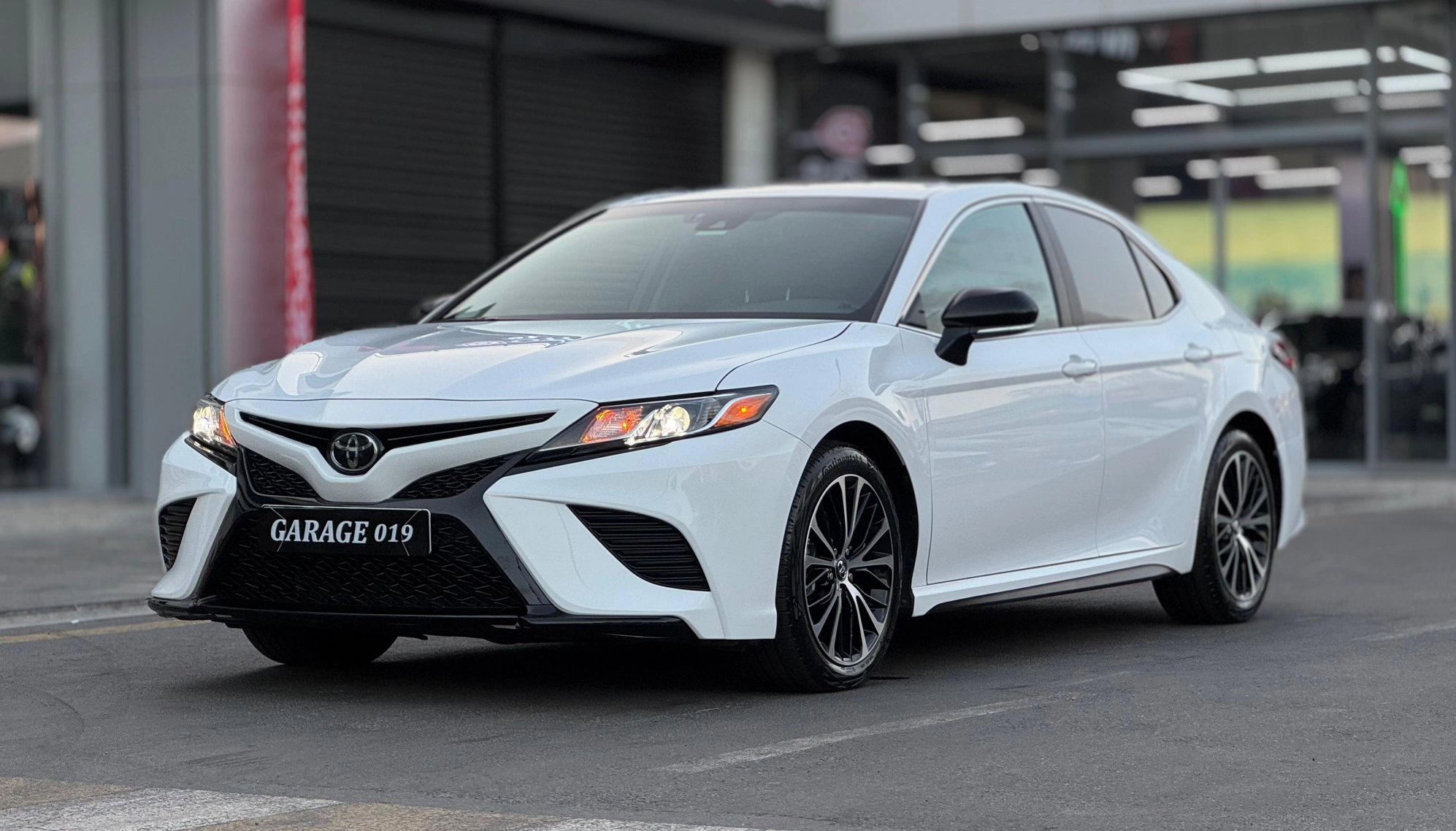 Toyota Camry, 2.5 L, 2018 année, 70 000 km, Baku - Prix ​​: 21 800 $ - Tunel.az