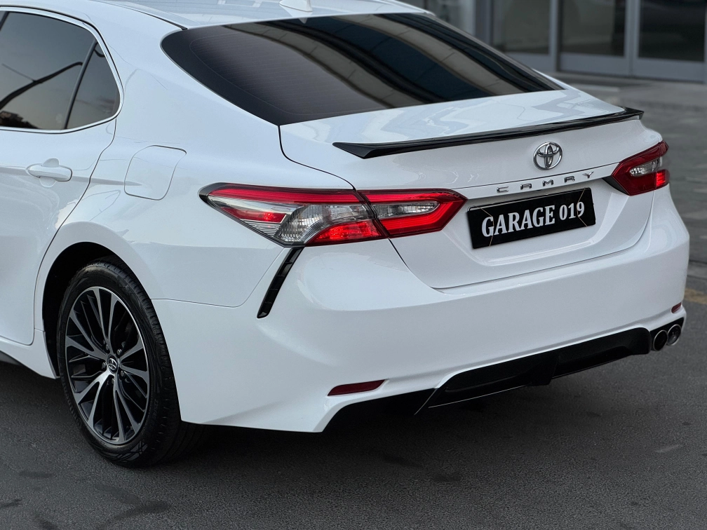 Toyota Camry, 2.5 L, 2018 année, 70 000 km, Baku - Prix ​​: 21 800 $ - Tunel.az