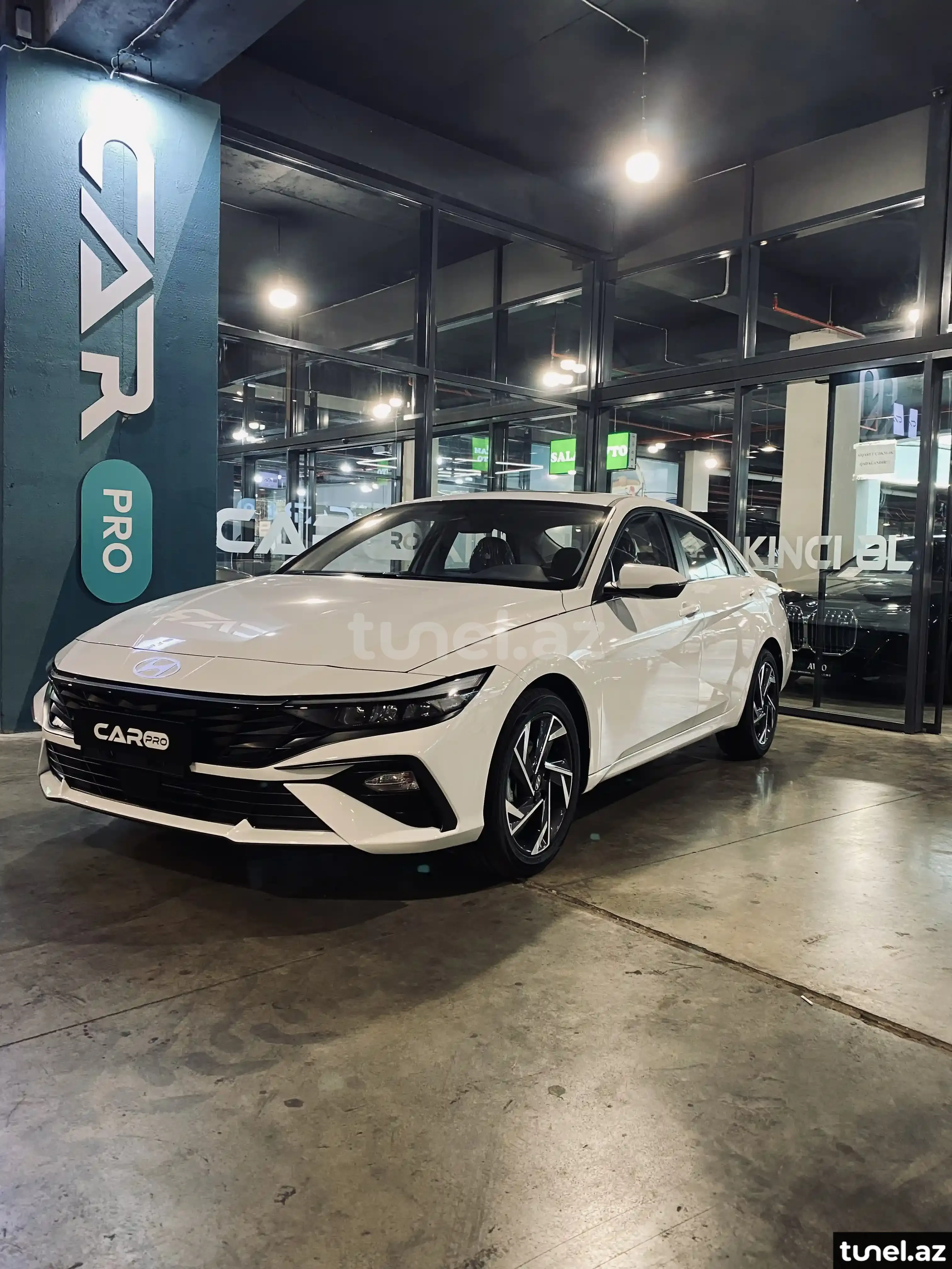 Hyundai Elantra 2024