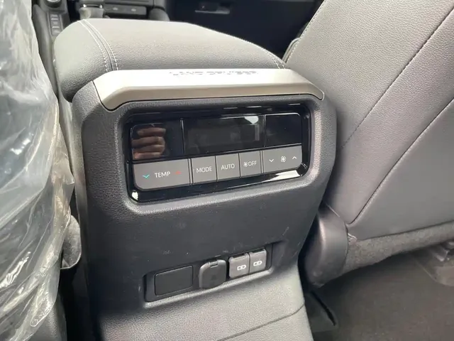 Toyota Prado, 2.4 L, 2024 i̇l, 0 km, Bakı - Qiymət: 79 700 $ - Tunel.az