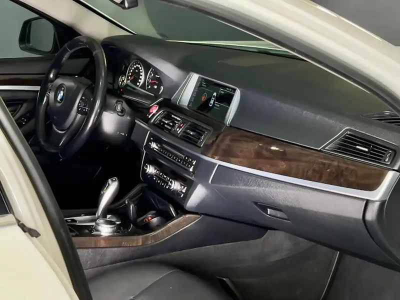 BMW 528, 2.0 L, 2015 yil, 126 000 km, Baku - Narxi: 22 800 $ - Tunel.az