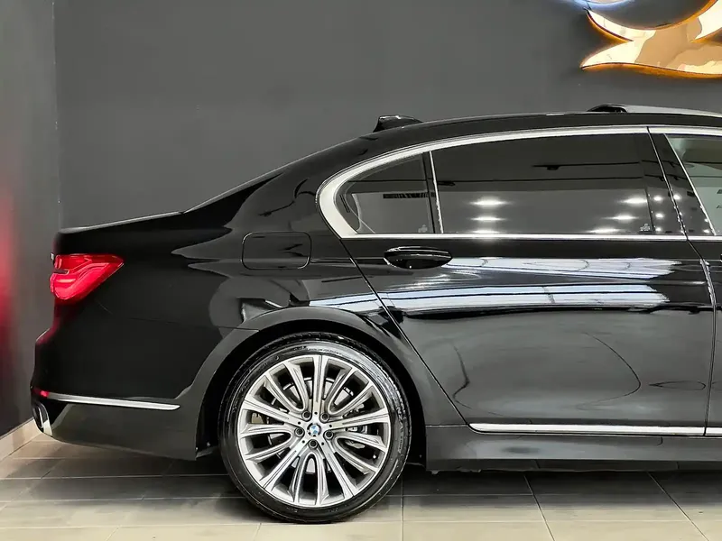 BMW 740, 3.0 L, 2018 год, 78 000 km, Баку - Цена: 43 000 $ - Tunel.az