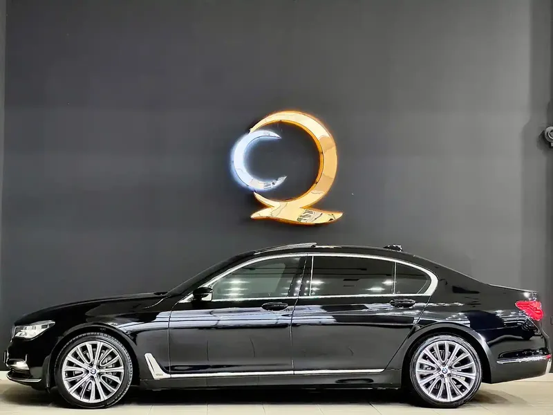 BMW 740, 3.0 L, 2018 год, 78 000 km, Баку - Цена: 43 000 $ - Tunel.az