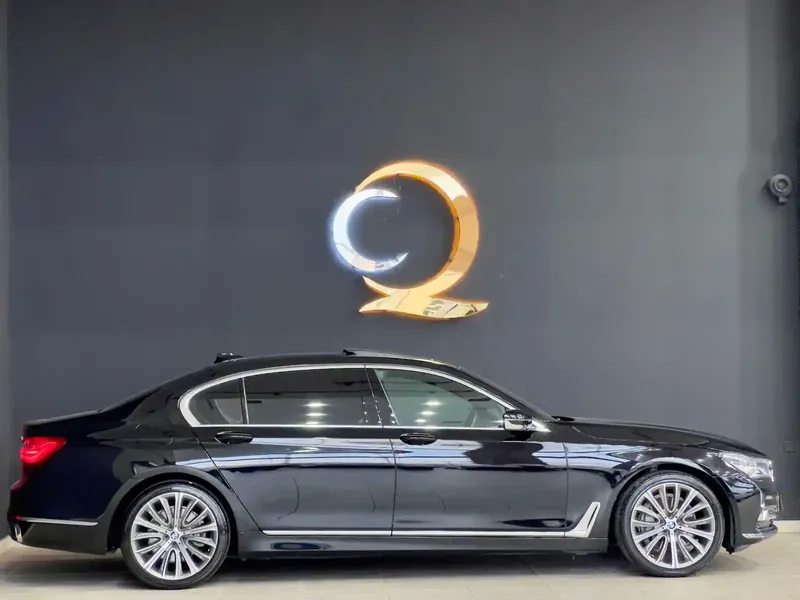 BMW 740, 3.0 L, 2018 год, 78 000 km, Баку - Цена: 43 000 $ - Tunel.az
