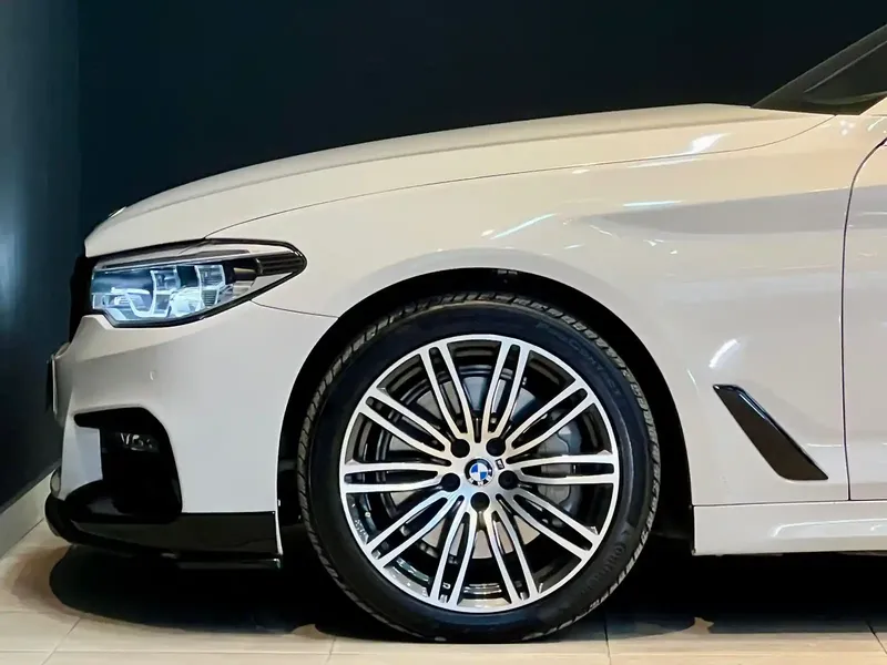 BMW 530, 2.0 L, 2017 год, 72 000 km, Баку - Цена: 28 800 $ - Tunel.az