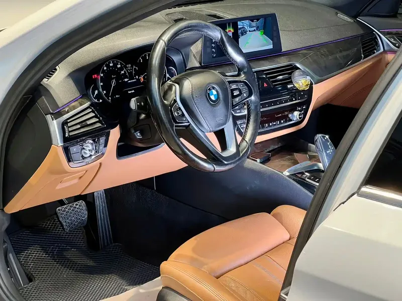 BMW 530, 2.0 L, 2017 год, 72 000 km, Баку - Цена: 28 800 $ - Tunel.az
