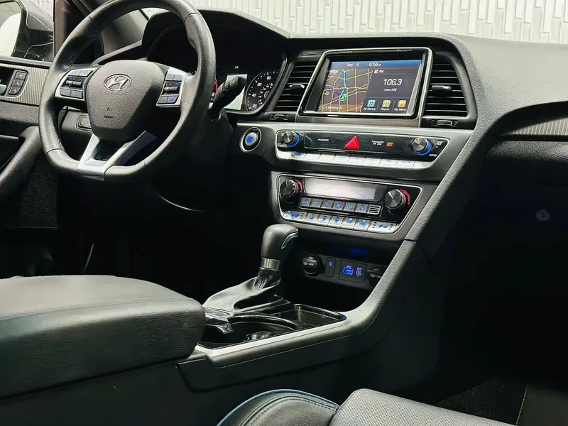 Hyundai Sonata, 2.0 L, 2017 year, 40 000 km, Baku - Price: 30 800 ₼ - Tunel.az