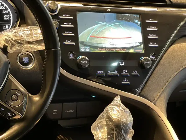 Toyota Camry, 2.5 L, 2018 год, 169 000 km, Баку - Цена: 28 300 $ - Tunel.az