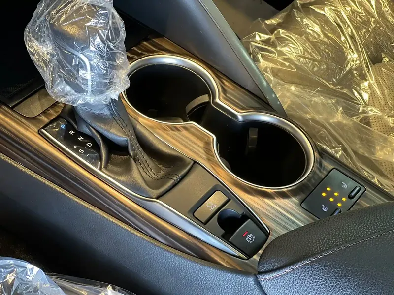 Toyota Camry, 2.5 L, 2018 год, 169 000 km, Баку - Цена: 28 300 $ - Tunel.az