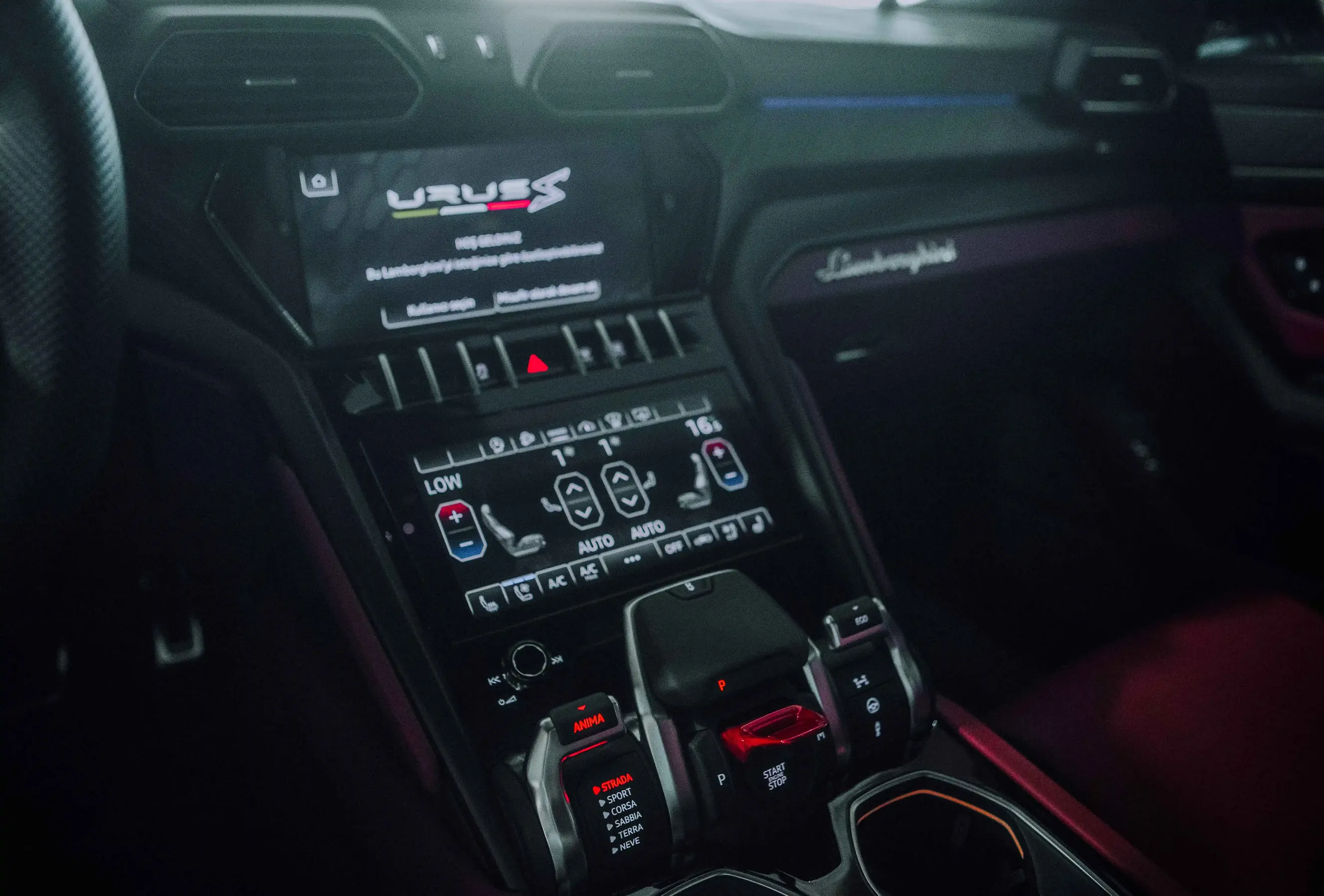 Lamborghini Urus, 4.0 L, 2024 год, 999 km, Баку - Цена: 450 900 € - Tunel.az