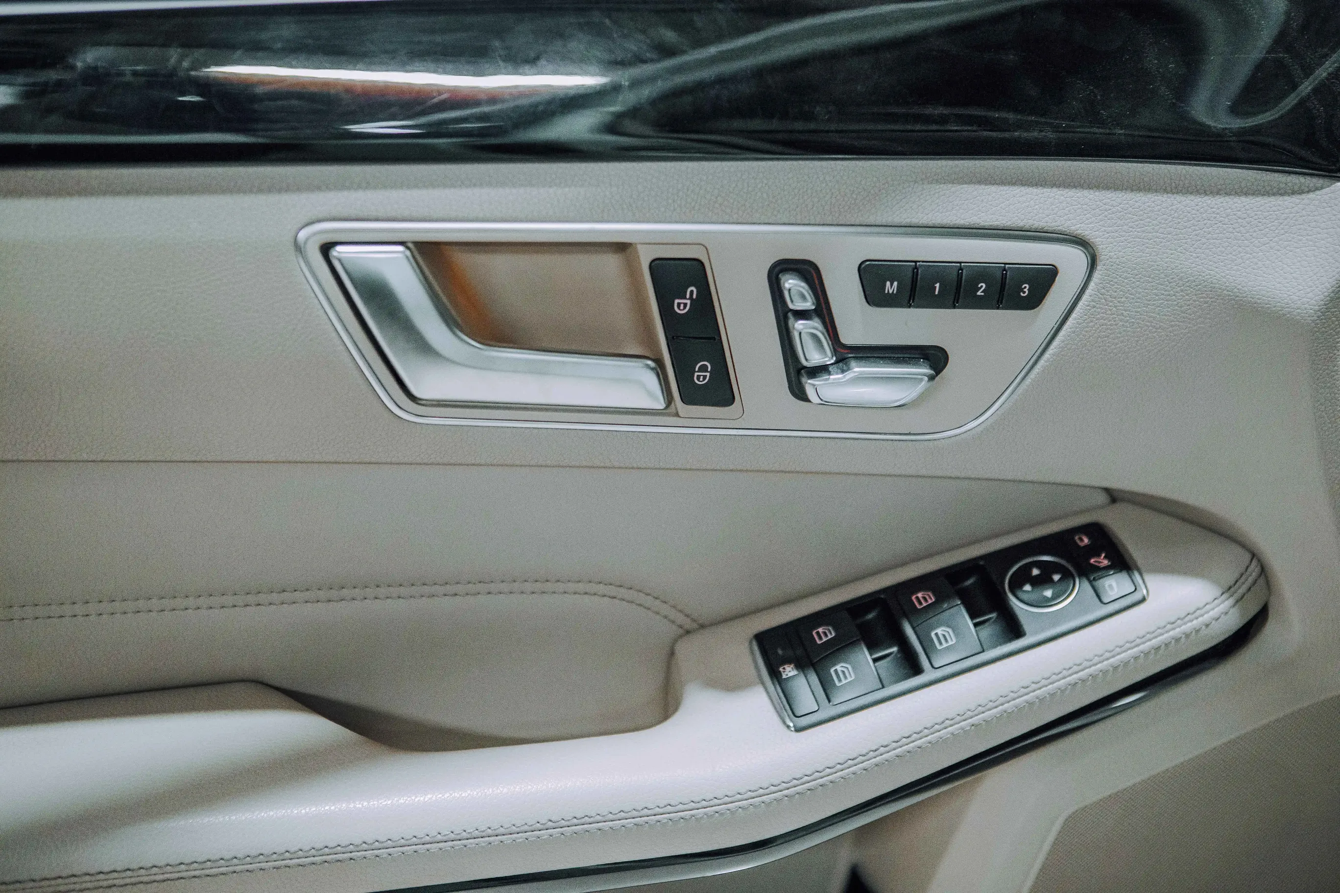 Mercedes E 220 d, 2.2 L, 2014 i̇l, 205 000 km, Bakı - Qiymət: 34 900 ₼ - Tunel.az