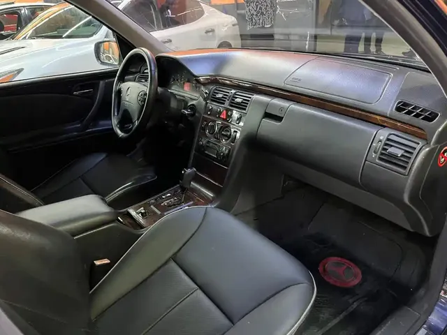 Mercedes E 220, 2.2 L, 2000 год, 457 311 km, Сумгаит - Цена: 15 000 ₼ - Tunel.az