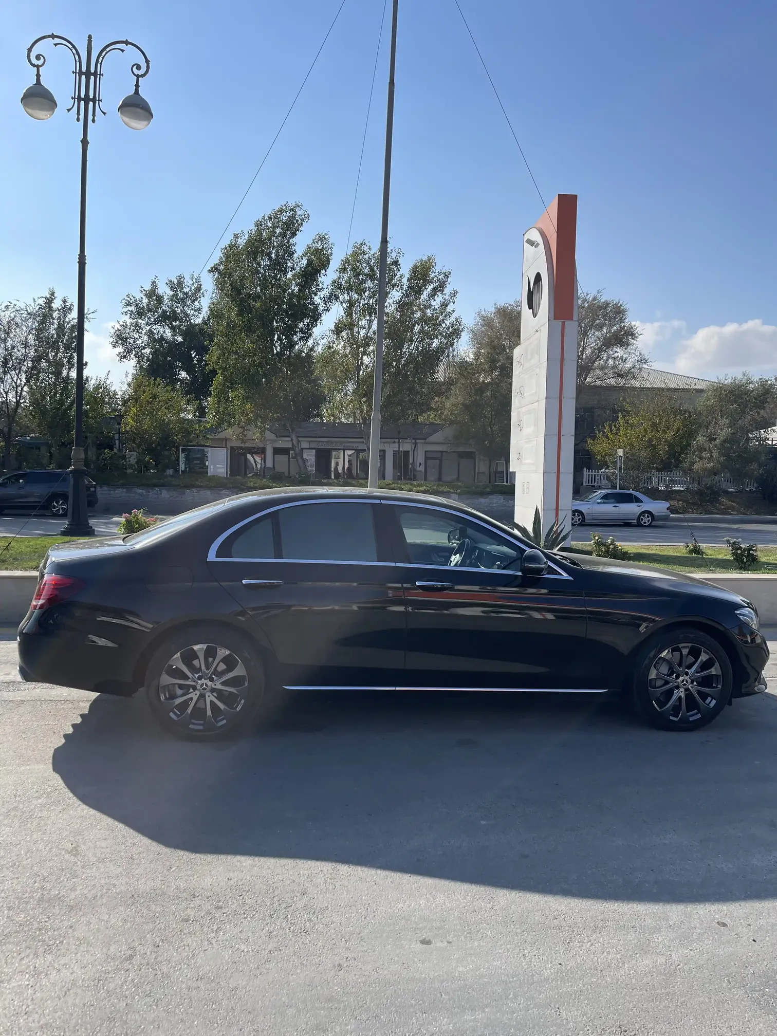 Mercedes E 300, 2.0 L, 2017 год, 178 000 km, Баку - Цена: 51 999 ₼ - Tunel.az