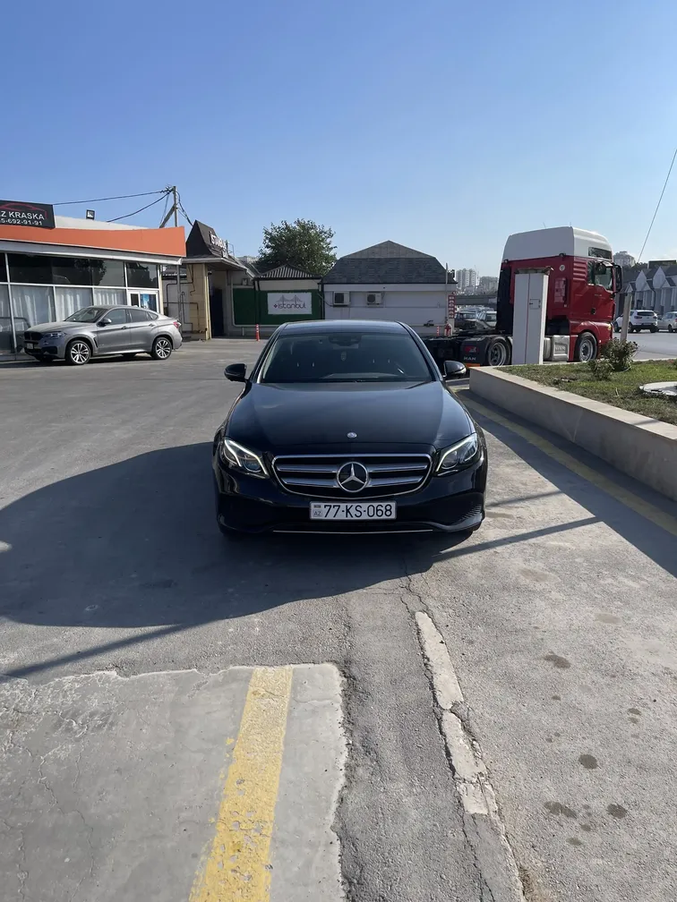 Mercedes E 300, 2.0 L, 2017 год, 178 000 km, Баку - Цена: 51 999 ₼ - Tunel.az