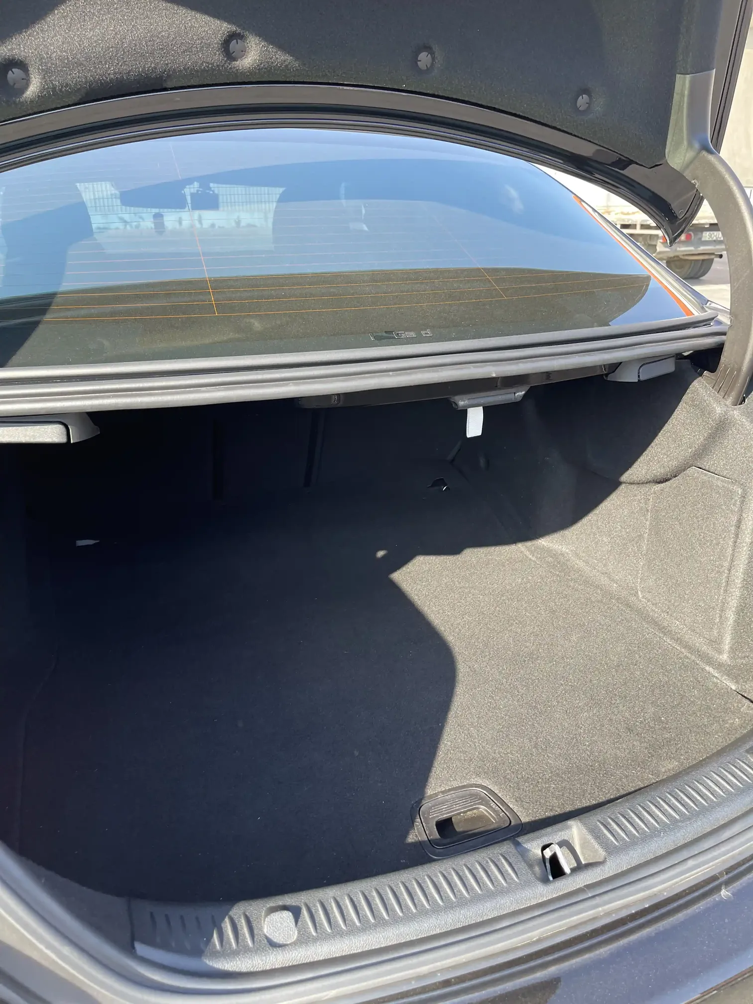Mercedes E 300, 2.0 L, 2017 год, 178 000 km, Баку - Цена: 51 999 ₼ - Tunel.az