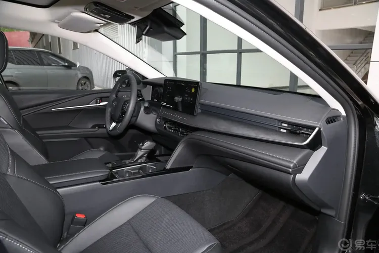 Toyota Camry, 2.0 L, 2024 год, 0 km, Баку - Цена: 27 600 $ - Tunel.az