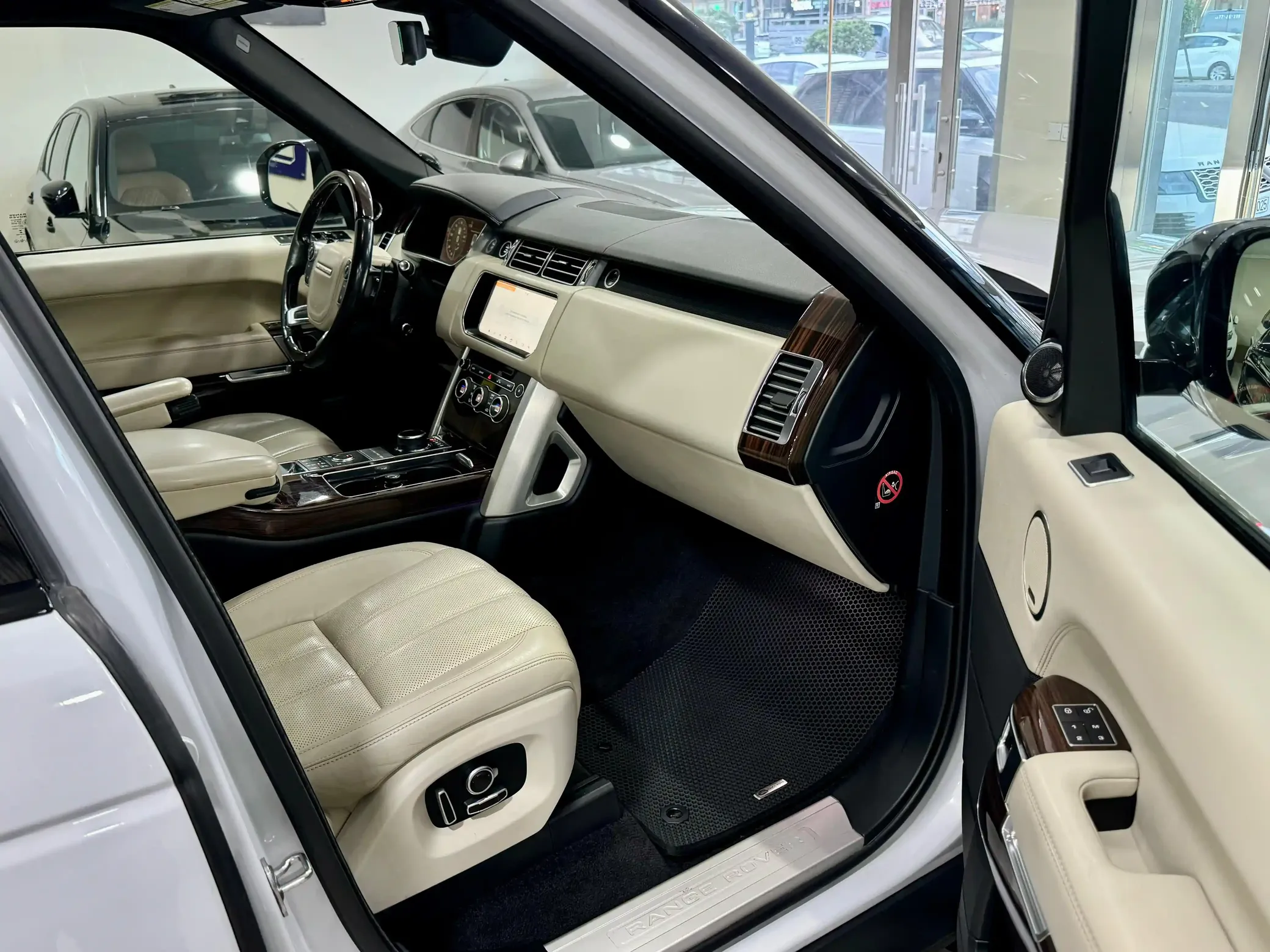 Land Rover Range Rover, 3.0 L, 2017 año, 147 000 km, Baku - Precio: 58 000 $ - Tunel.az