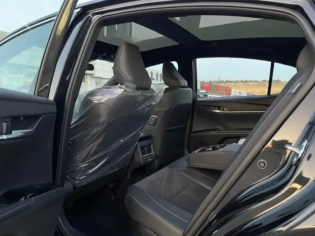 Toyota Camry, 2.0 L, 2024 год, 0 km, Баку - Цена: 35 000 $ - Tunel.az