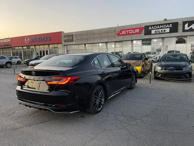 Toyota Camry, 2.0 L, 2024 год, 0 km, Баку - Цена: 35 000 $ - Tunel.az