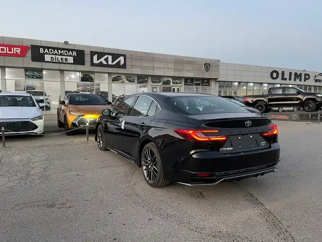 Toyota Camry, 2.0 L, 2024 год, 0 km, Баку - Цена: 35 000 $ - Tunel.az